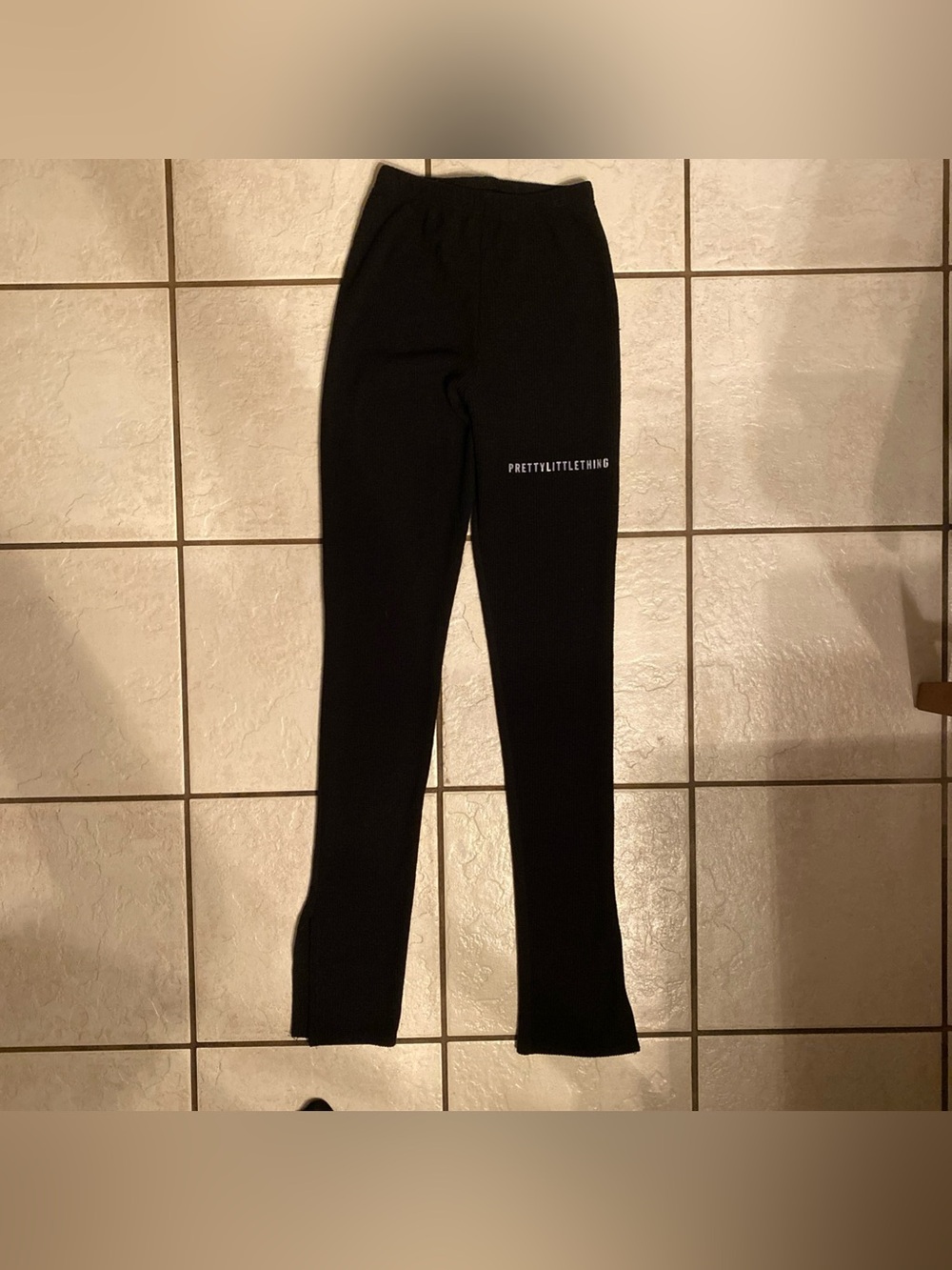 Pretty Little Thing Black Soft Ribbed Flare Slit Hem Leggings Sz 2 30” Inseam